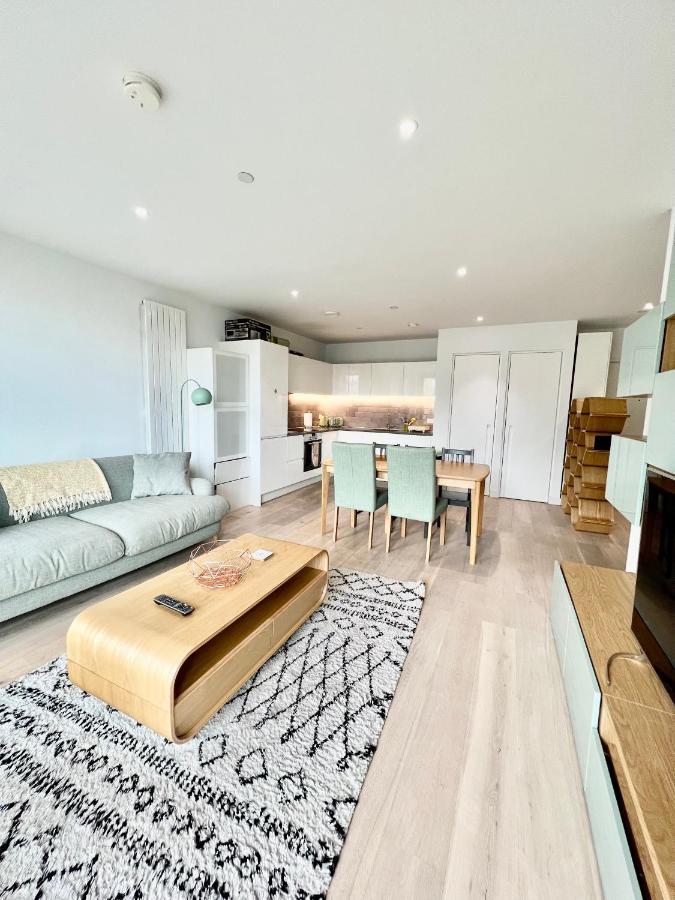 Apartamento Luxury 2 Bedroom 2 Bathroom - Airport