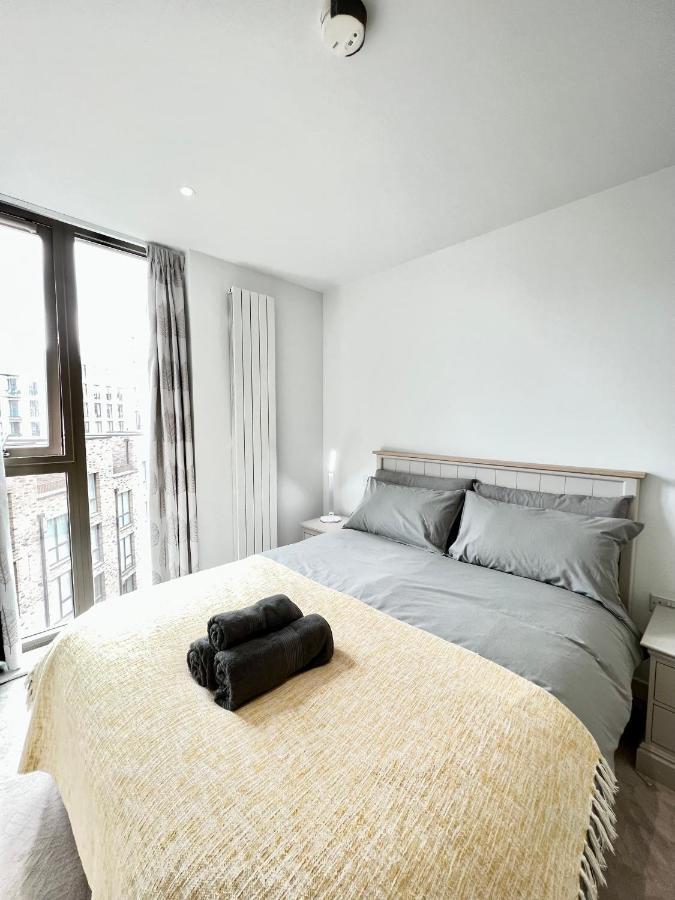 Luxury 2 Bedroom 2 Bathroom - Airport Londres